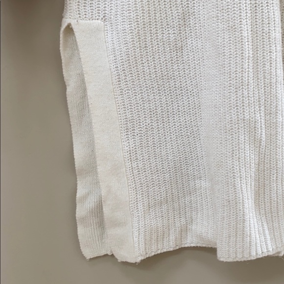 Sleeveless Sweater Vest - Picture 4 of 5